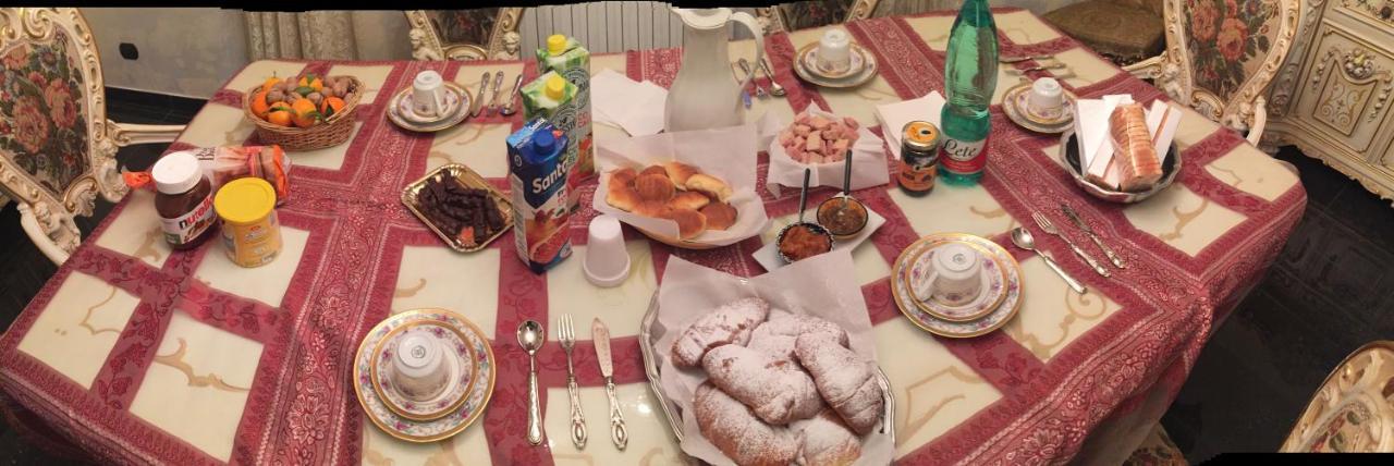 Bed and Breakfast Colazione Da Lolly Neapel Exterior foto