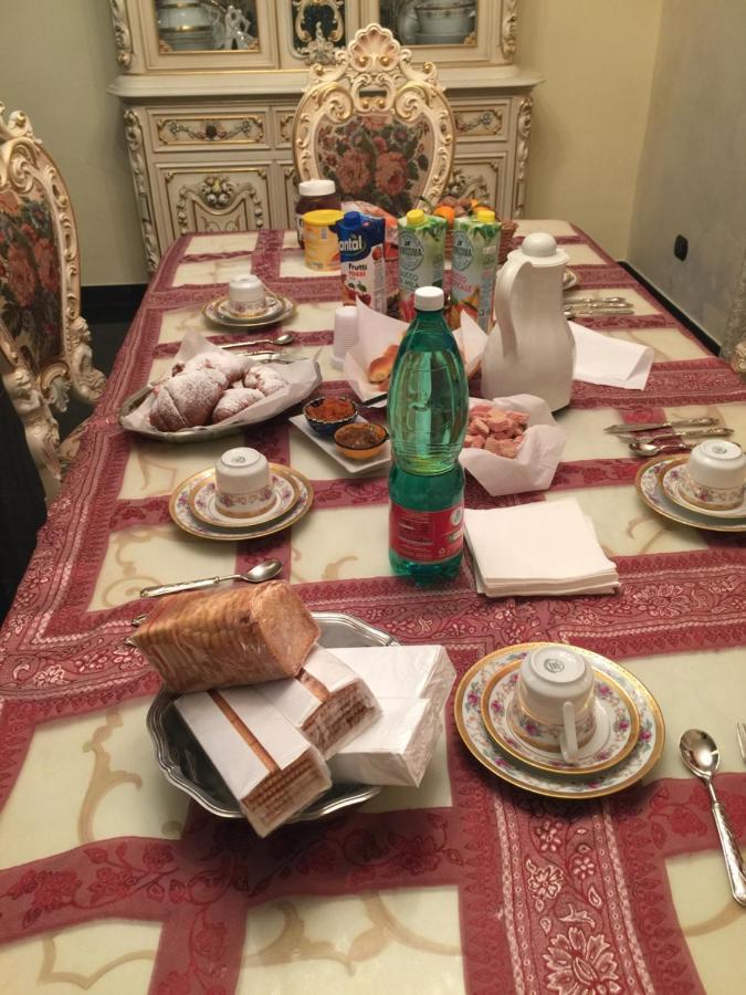 Bed and Breakfast Colazione Da Lolly Neapel Exterior foto